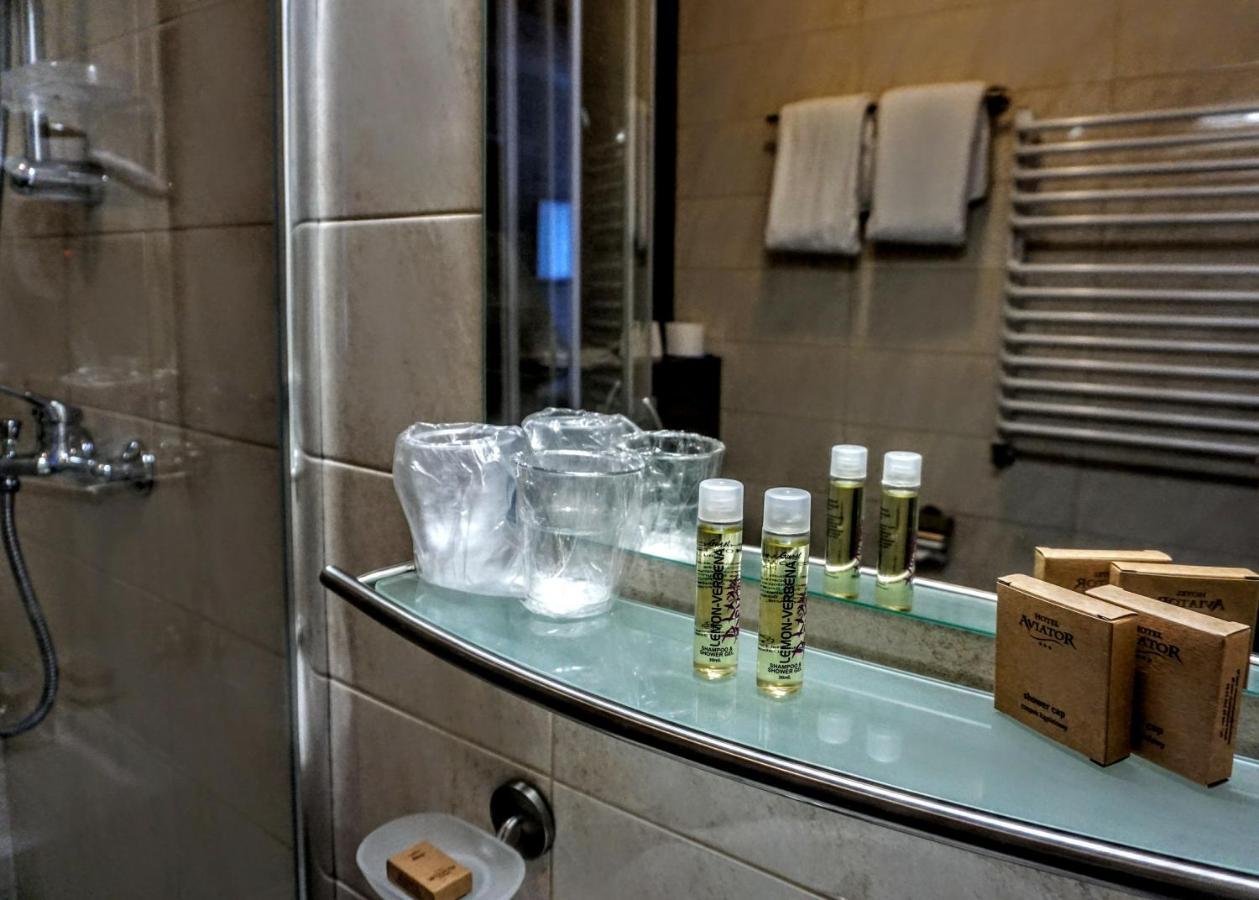 Hotel Aviator Pabianice Esterno foto